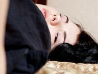 Chubby babe Debora shows her juicy vagina