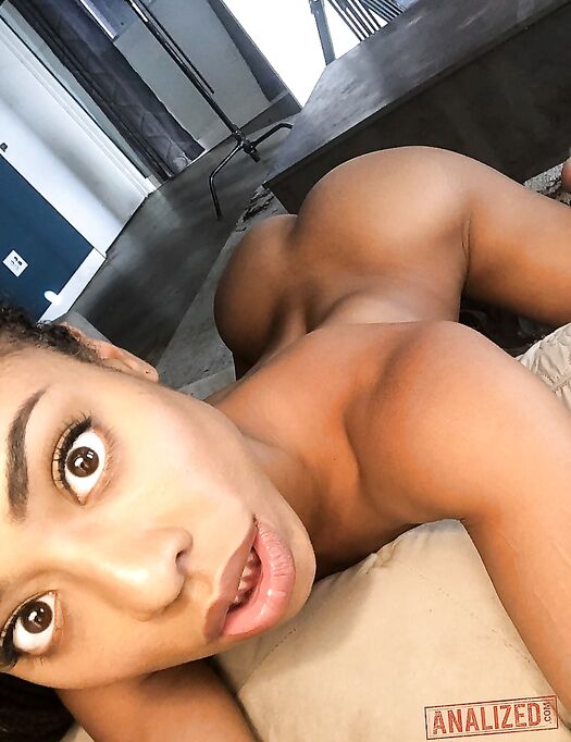 Kira Noir