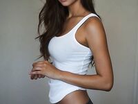 Brunettes #16